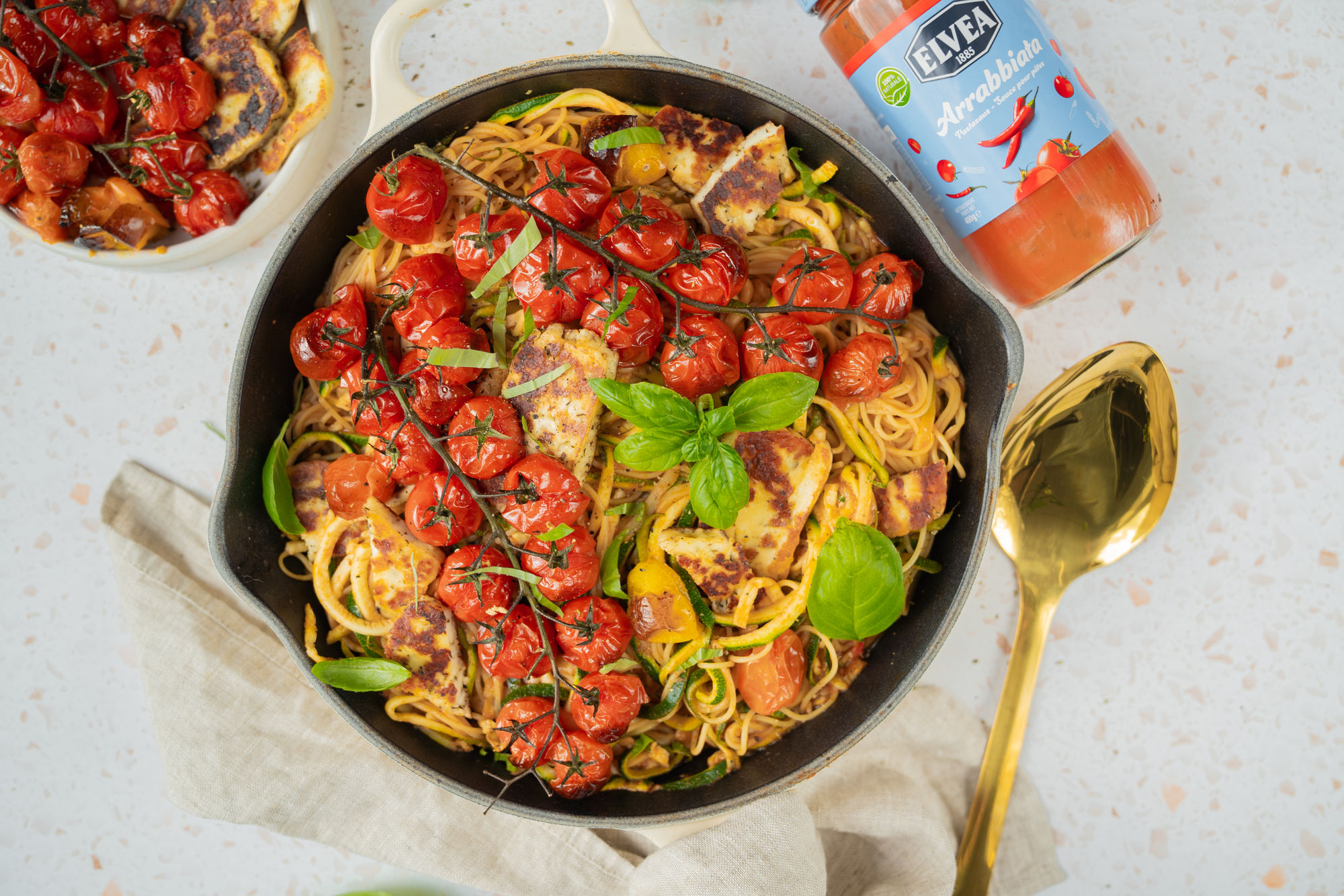 Courgette spaghetti met halloumi Recepten van onze ELVEA fans recept